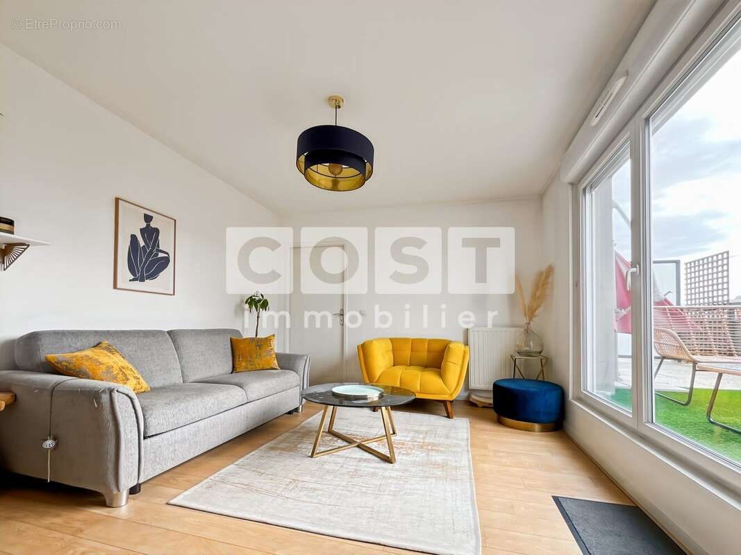 Appartement à GENNEVILLIERS
