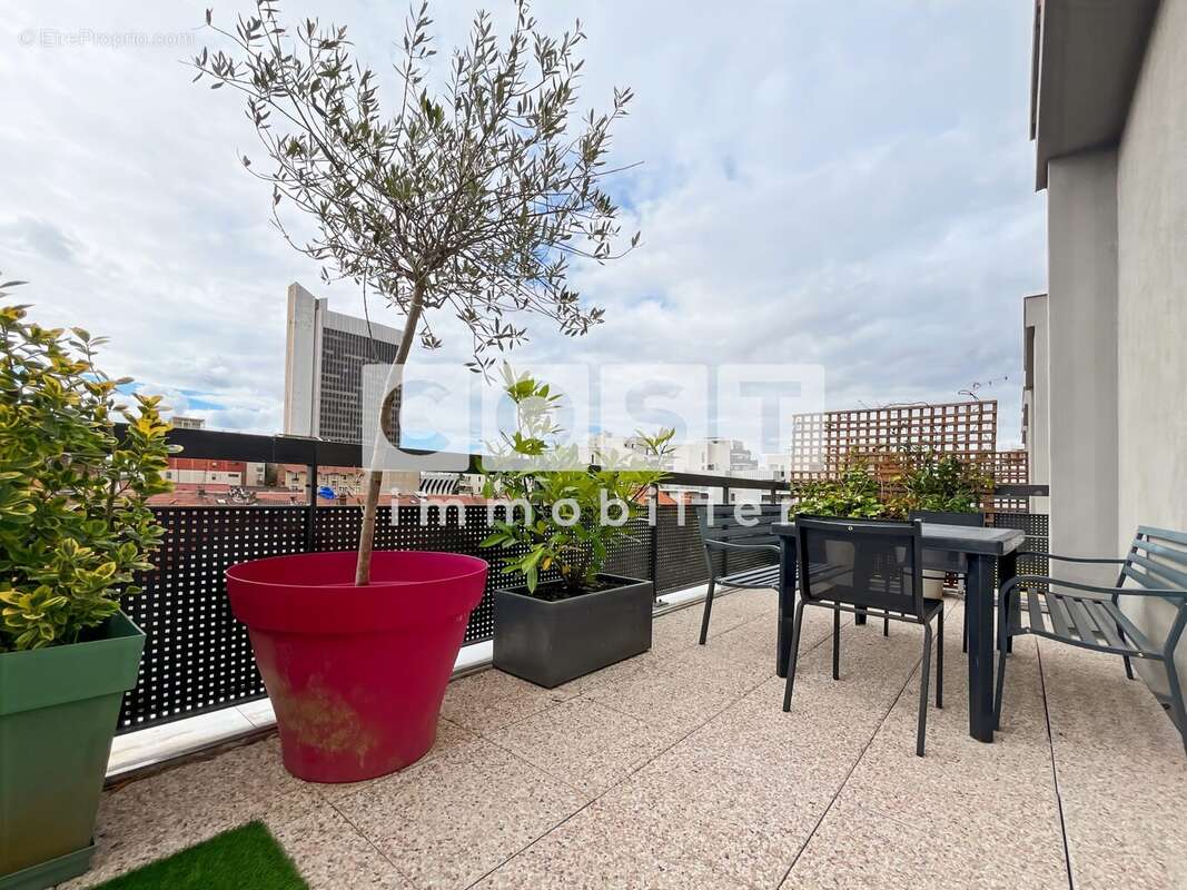 Appartement à GENNEVILLIERS