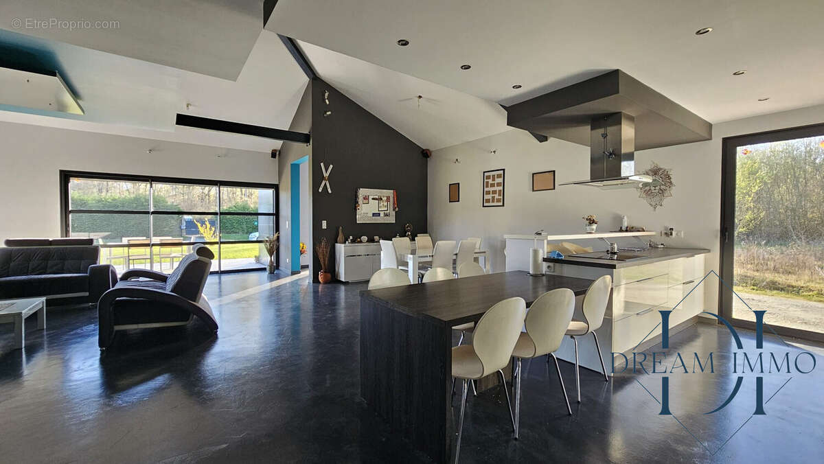 Maison à RABASTENS-DE-BIGORRE