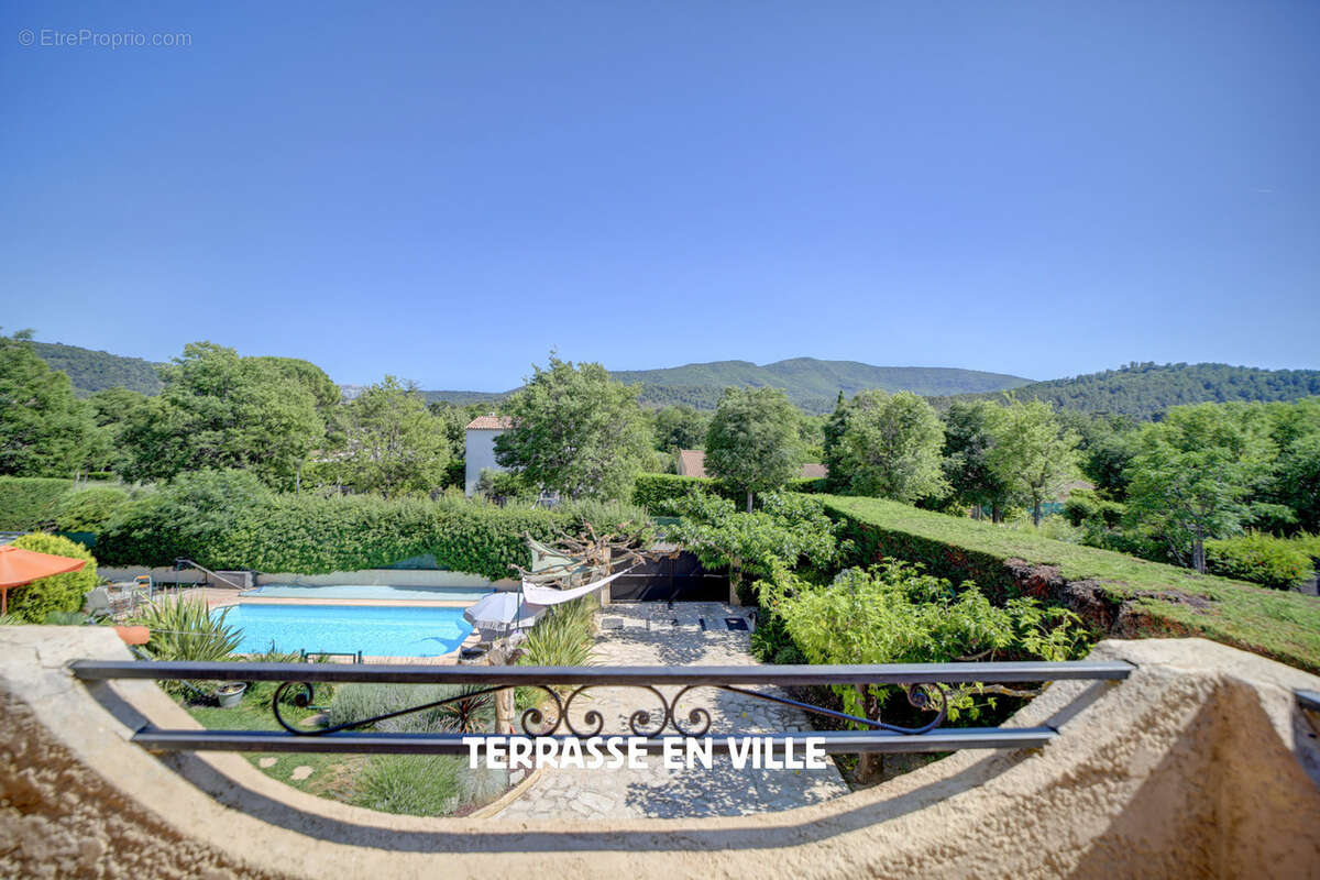 Maison à SAINT-ZACHARIE