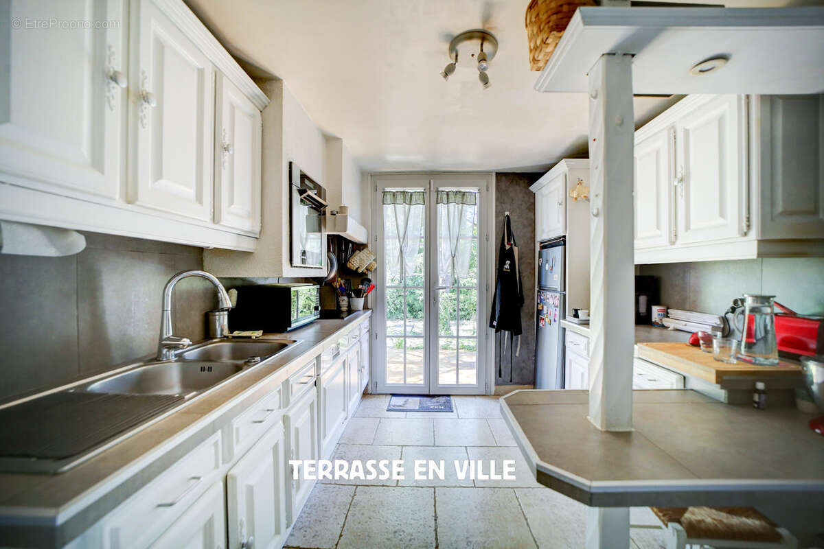 Maison à SAINT-ZACHARIE