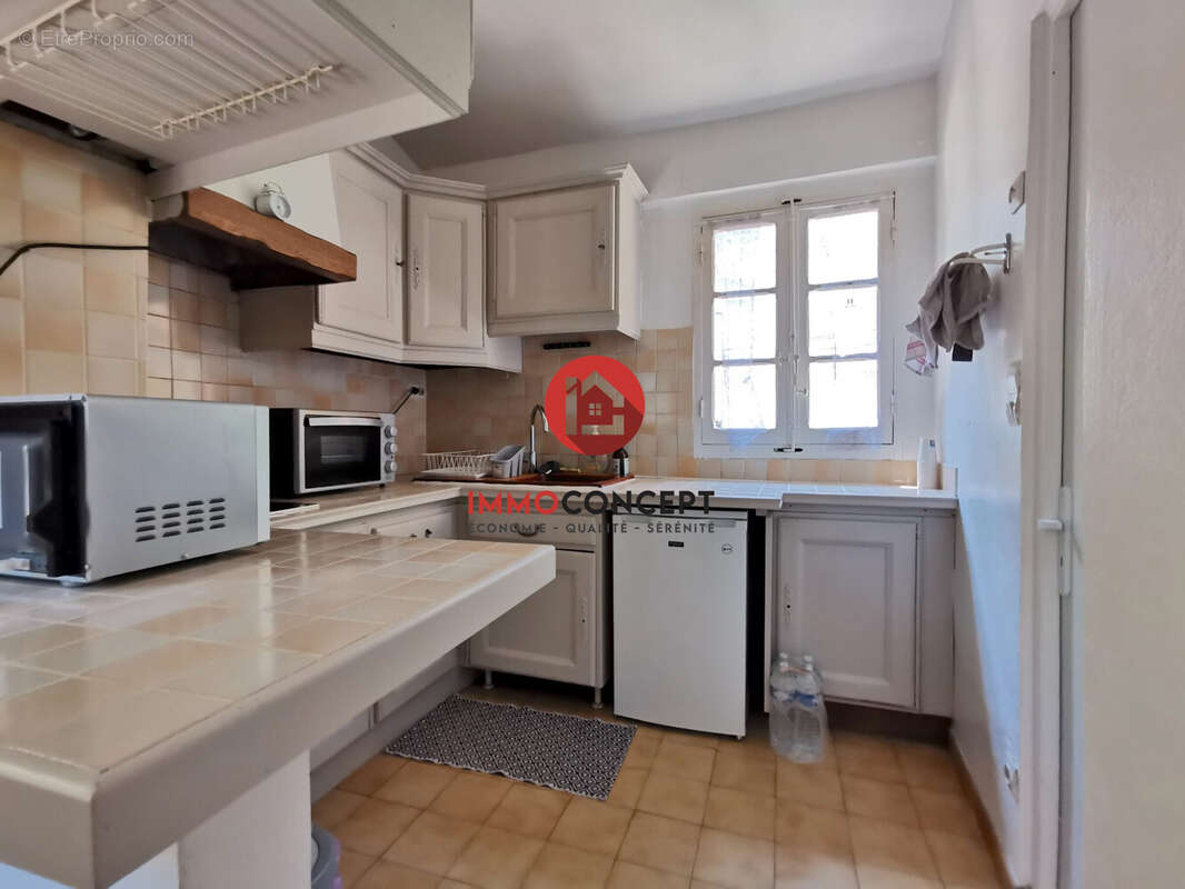 Maison à BAGNOLS-SUR-CEZE