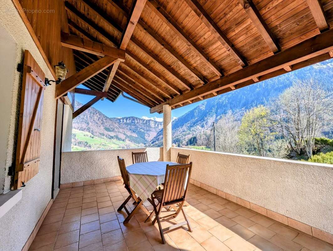 Maison à BONNEVILLE