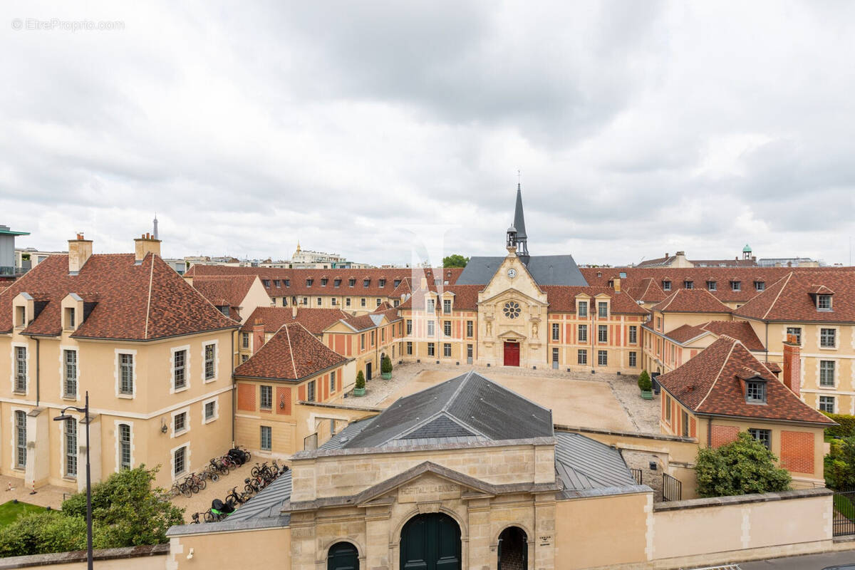 Appartement à PARIS-15E