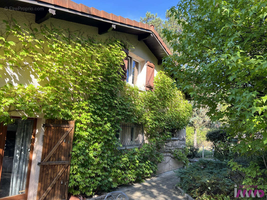 Maison à EVETTE-SALBERT