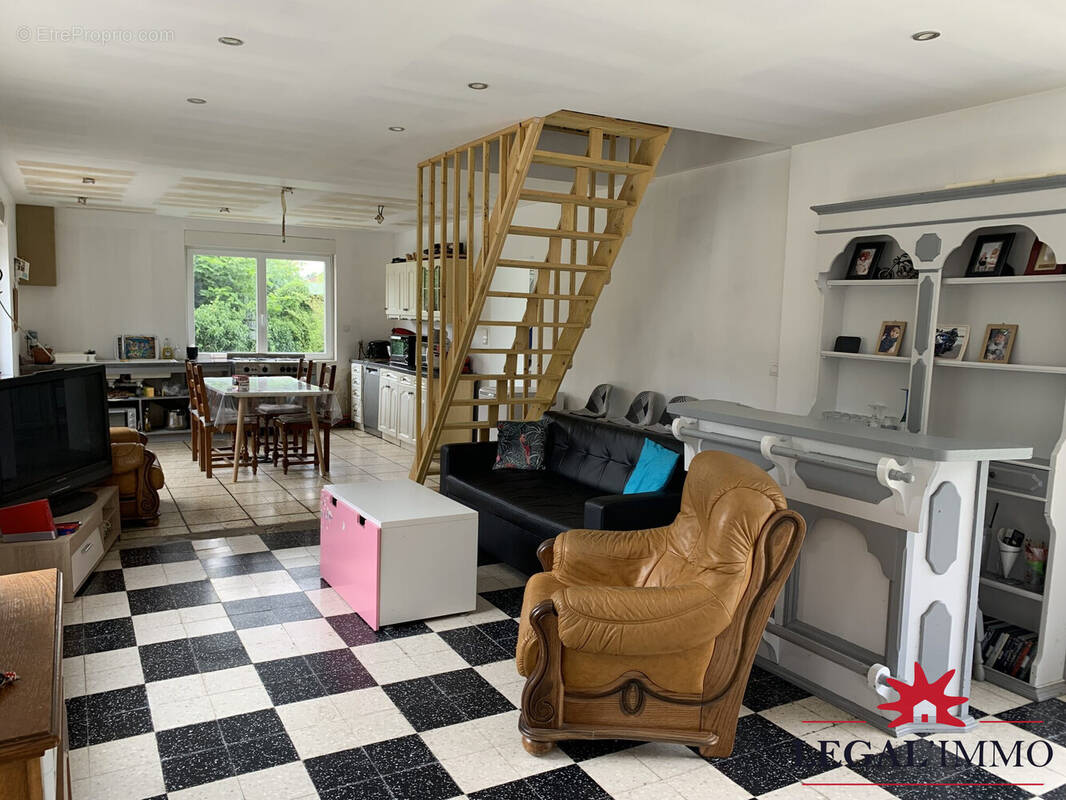 Maison à REBREUVIETTE