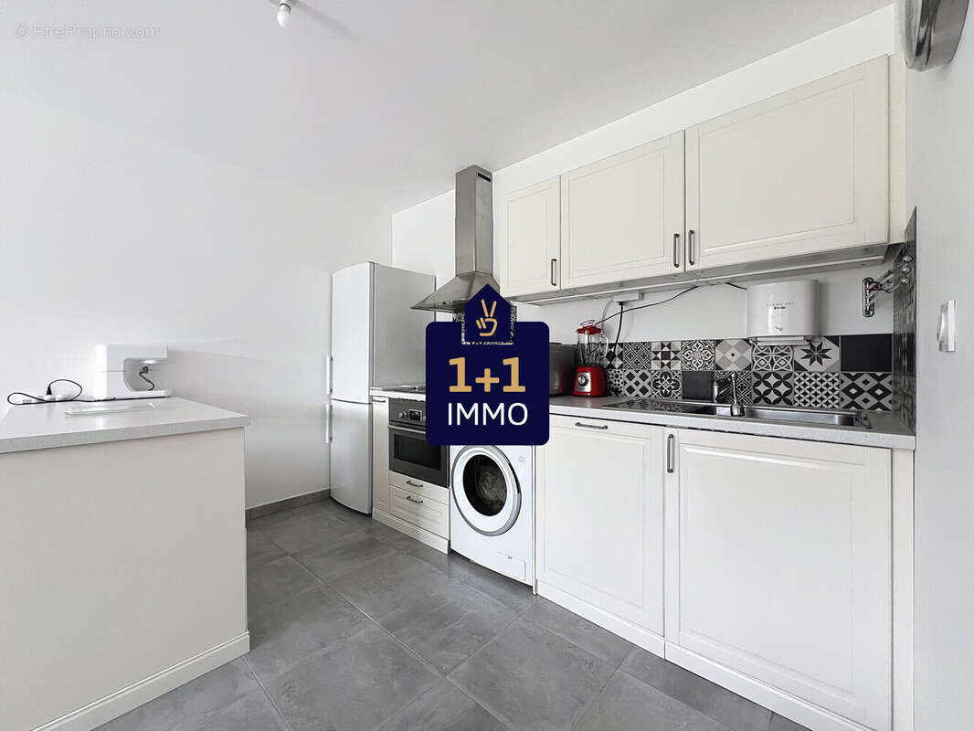 Appartement à ROQUEBRUNE-SUR-ARGENS