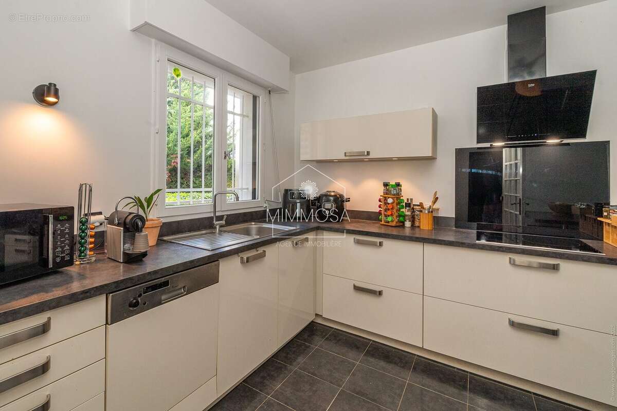 Maison à LES PAVILLONS-SOUS-BOIS