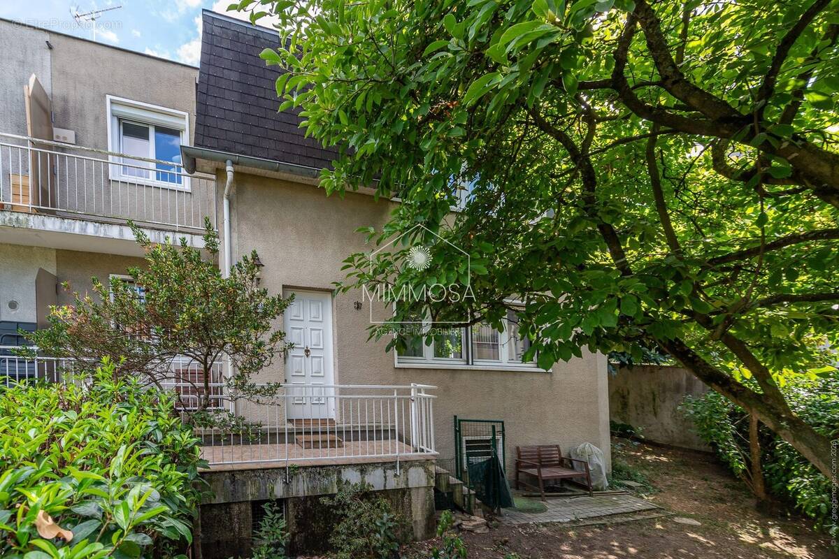 Maison à LES PAVILLONS-SOUS-BOIS