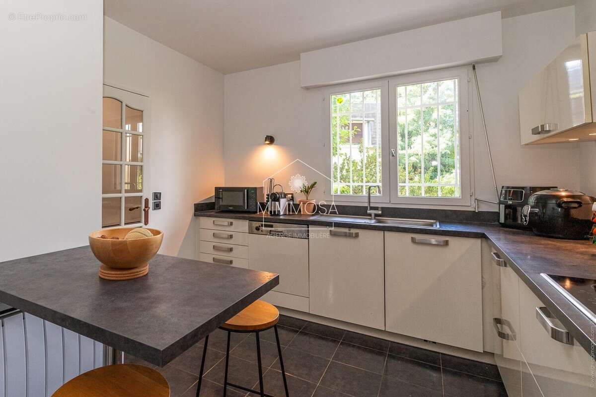 Maison à LES PAVILLONS-SOUS-BOIS