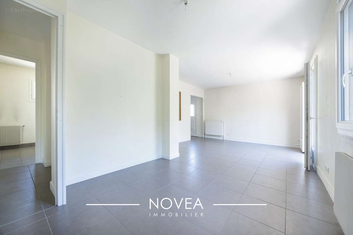 Maison à SAINT-ROMAIN-AU-MONT-D&#039;OR