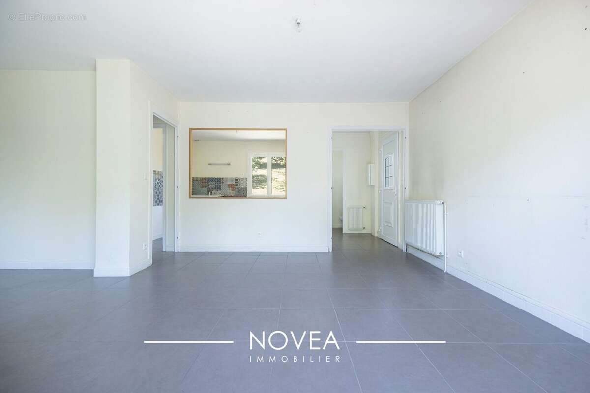 Maison à SAINT-ROMAIN-AU-MONT-D&#039;OR