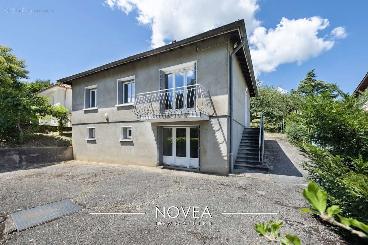 Maison à SAINT-ROMAIN-AU-MONT-D&#039;OR