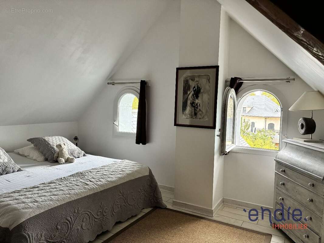 Maison à VIC-EN-BIGORRE