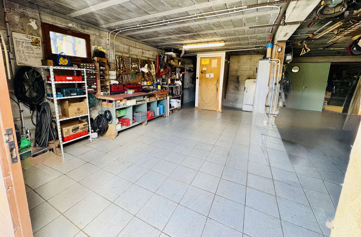 Maison à CARSAC-AILLAC