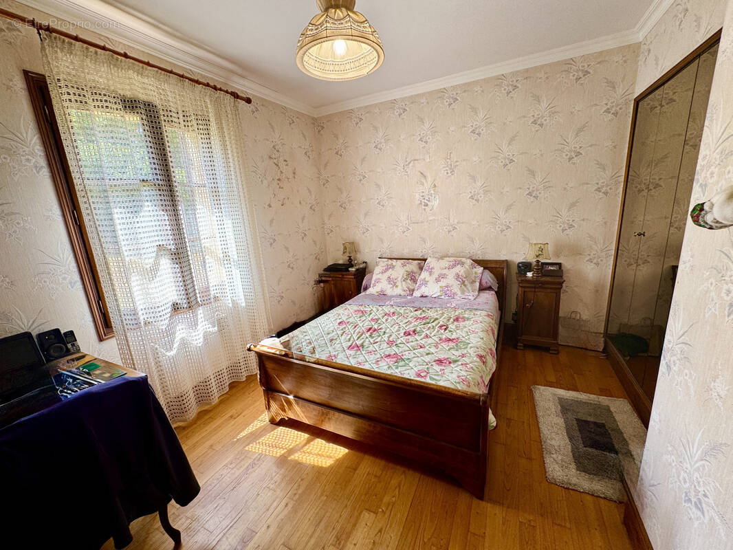 Maison à CARSAC-AILLAC