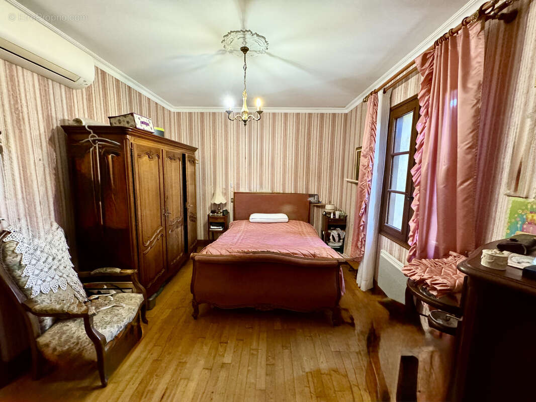 Maison à CARSAC-AILLAC