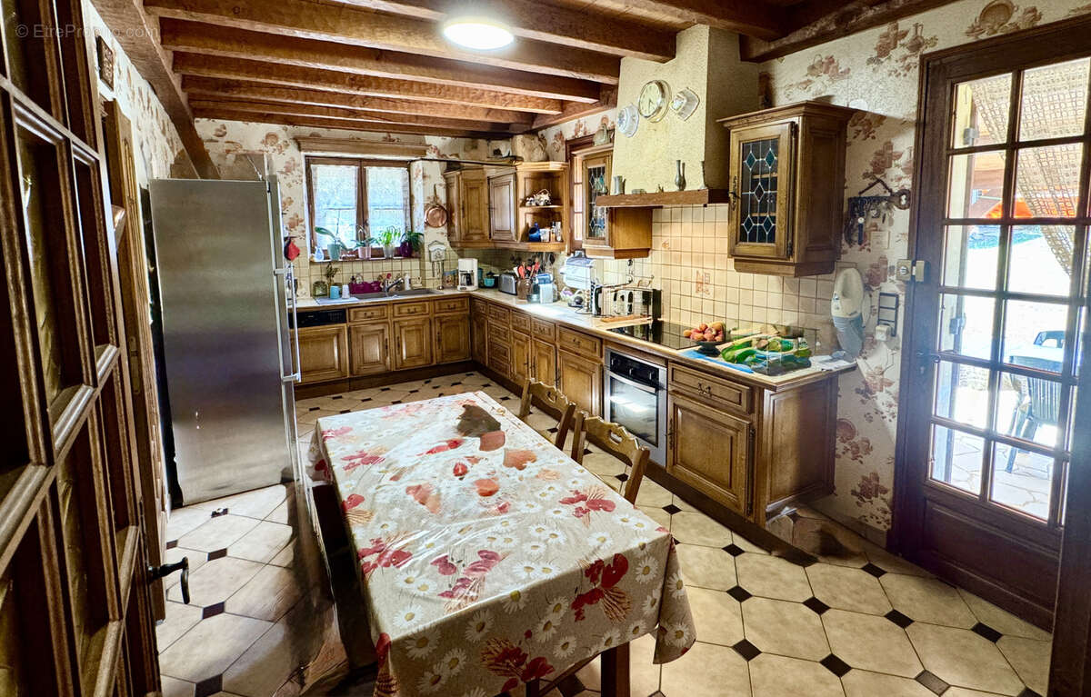 Maison à CARSAC-AILLAC