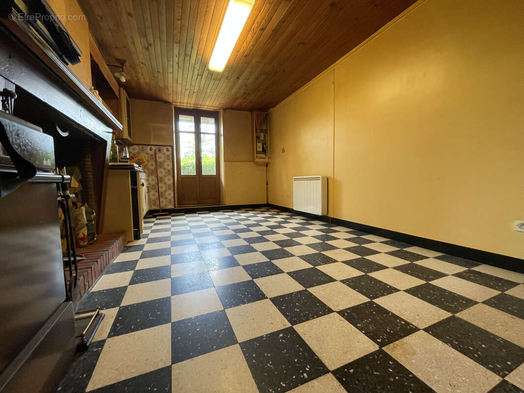 Maison à BEAUMONT-LA-FERRIERE