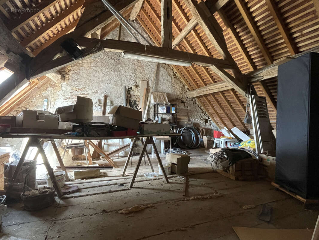 Maison à BEAUMONT-LA-FERRIERE