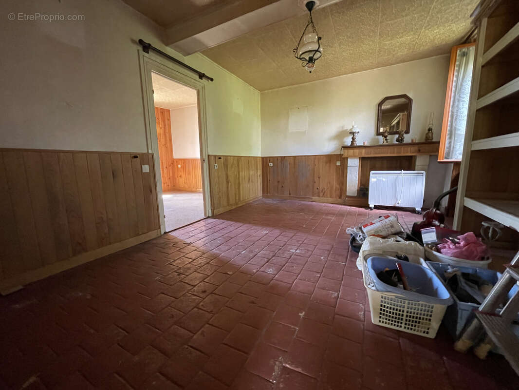 Maison à BEAUMONT-LA-FERRIERE