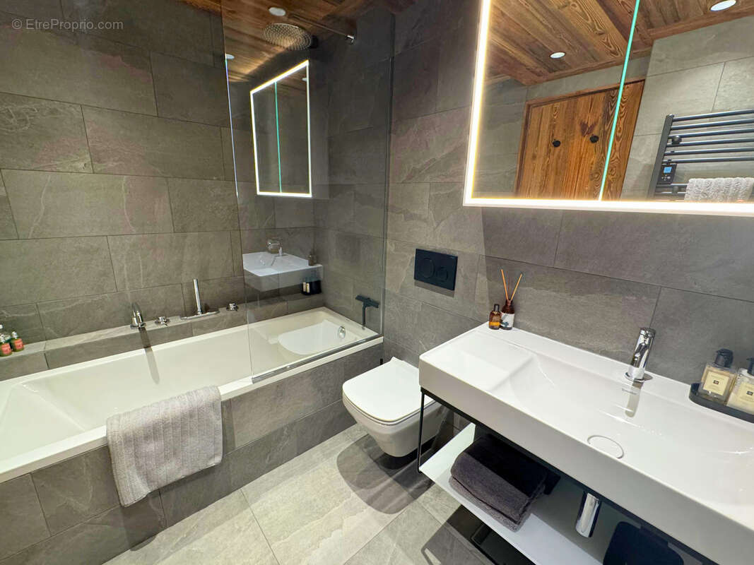 Maison à SAINT-MARTIN-DE-BELLEVILLE