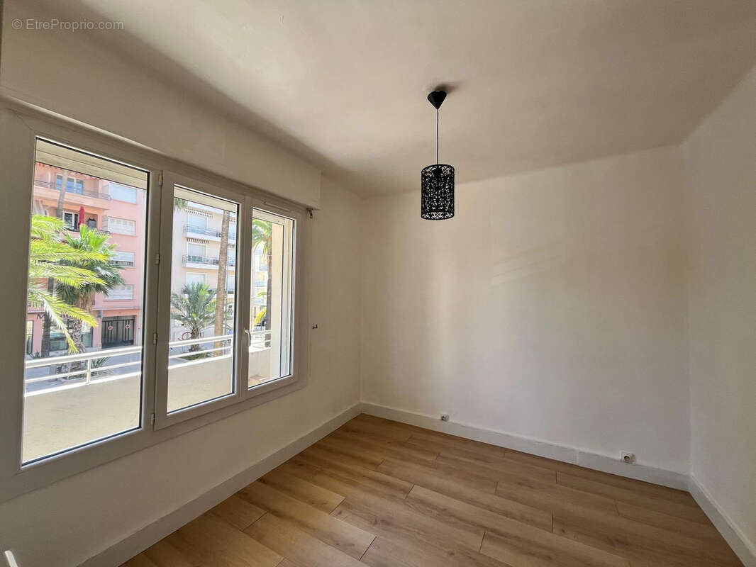 Appartement à HYERES