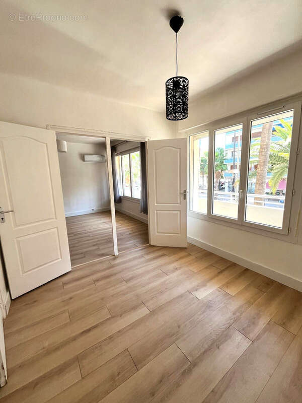 Appartement à HYERES