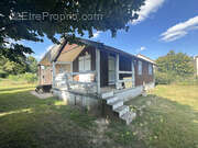 Terrain à SAINT-BIEZ-EN-BELIN