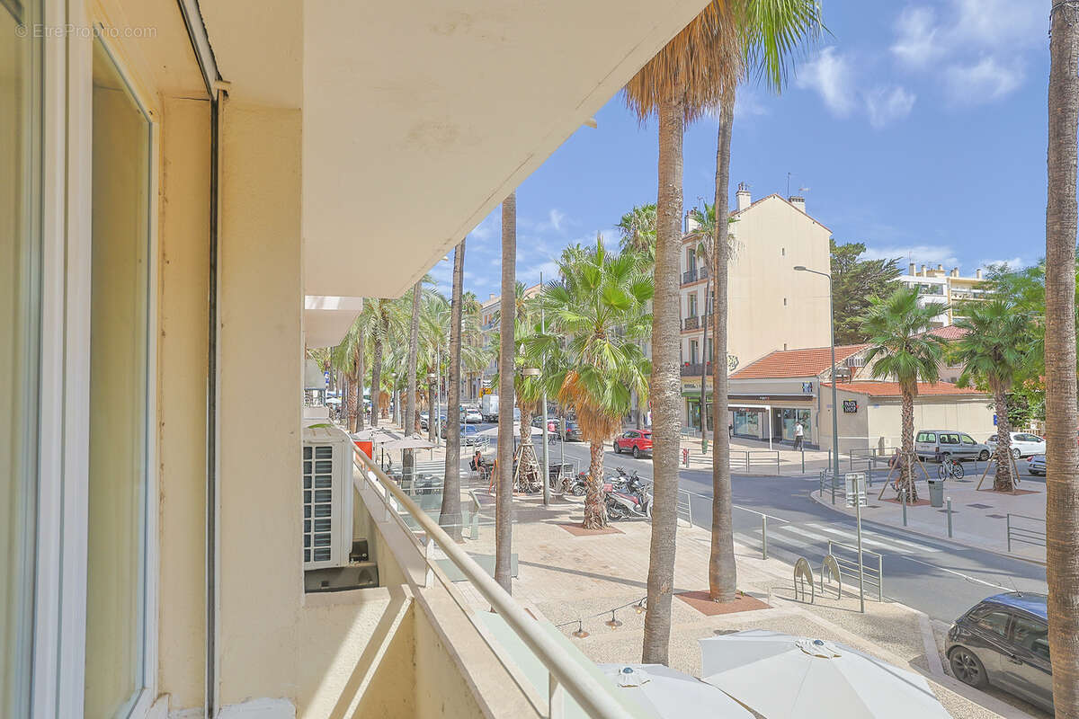 Appartement à HYERES