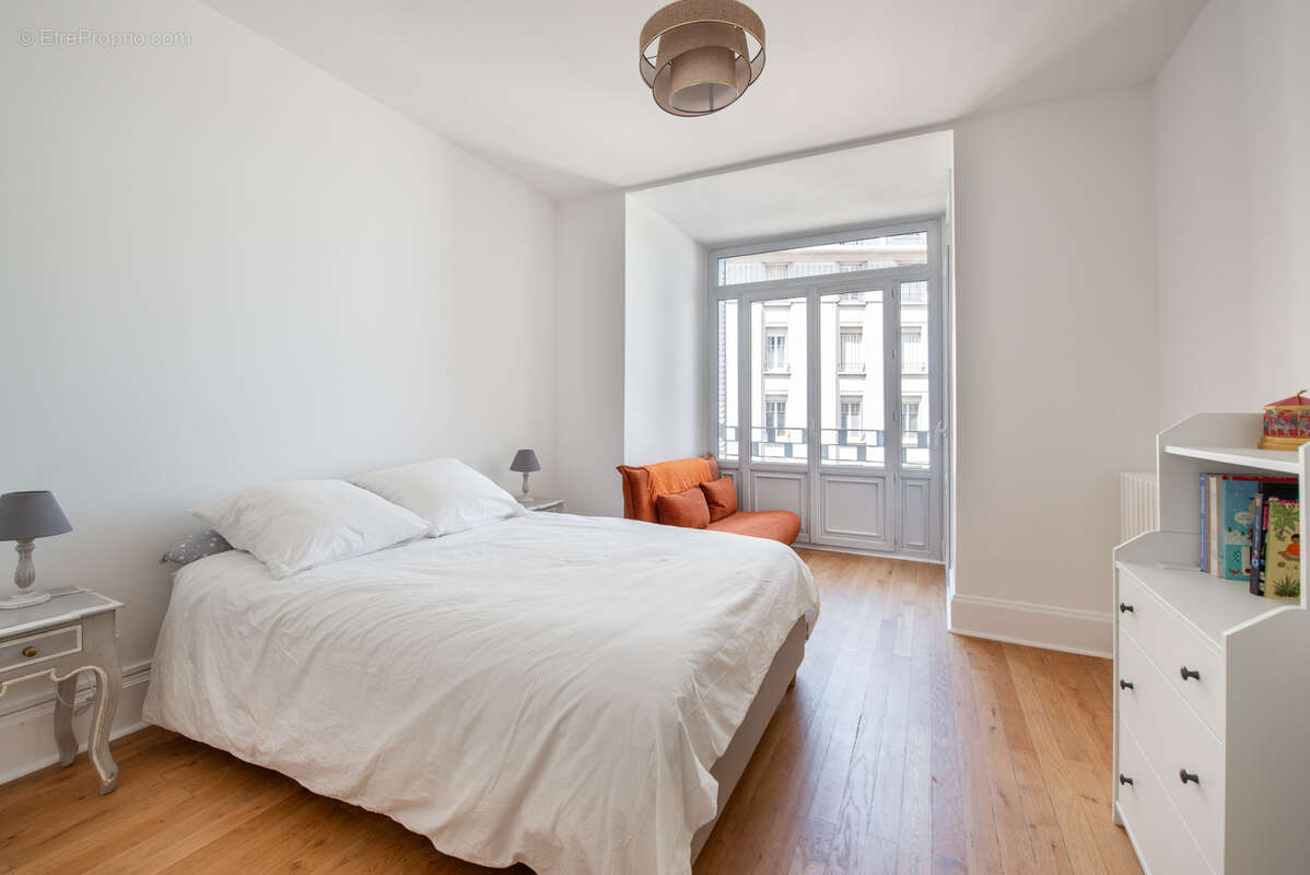 Appartement à LYON-6E