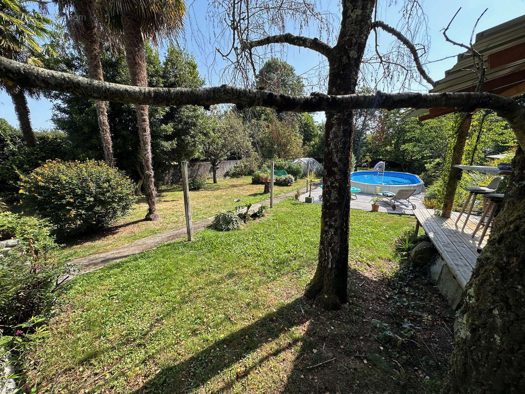 Maison à LAMARQUE-PONTACQ