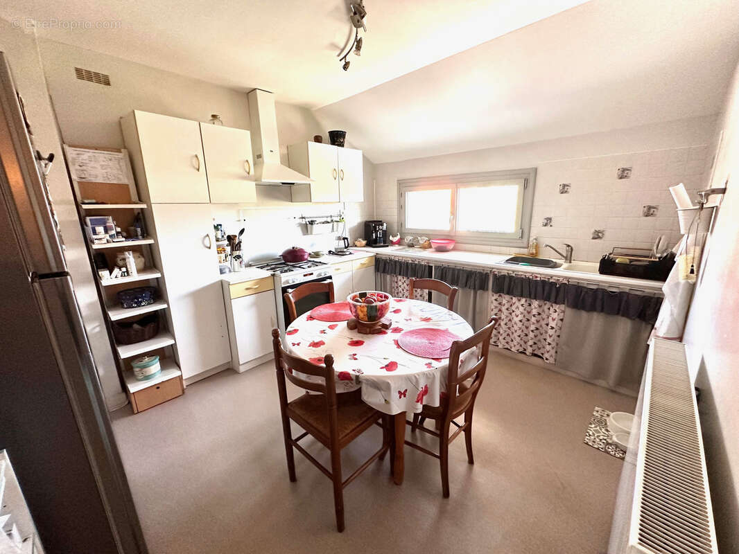 Maison à LAMARQUE-PONTACQ