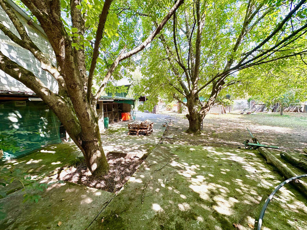 Maison à LAMARQUE-PONTACQ