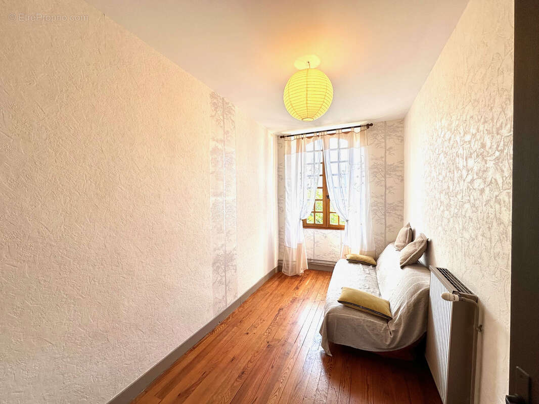 Maison à LAMARQUE-PONTACQ