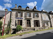 Maison à MANDAILLES-SAINT-JULIEN