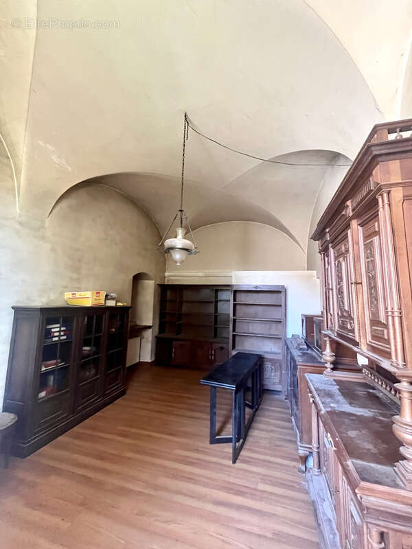 Maison à COUR-SAINT-MAURICE