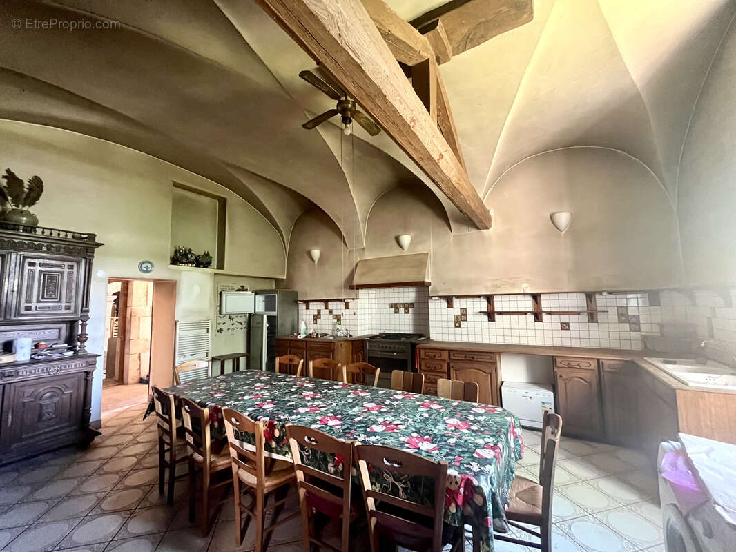 Maison à COUR-SAINT-MAURICE