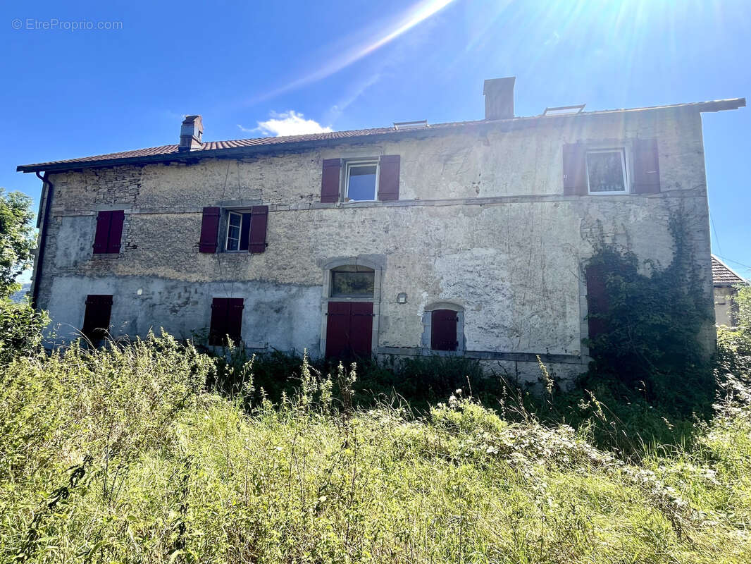 Maison à COUR-SAINT-MAURICE