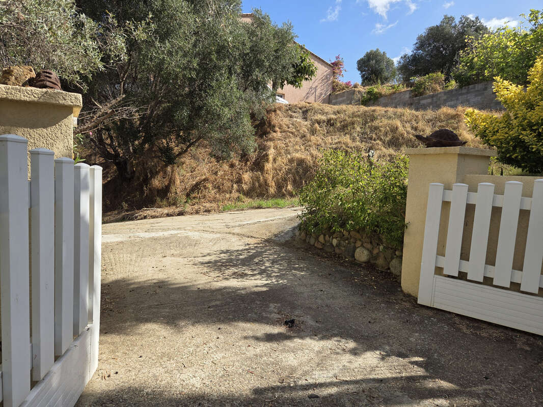 Maison à BASTELICACCIA