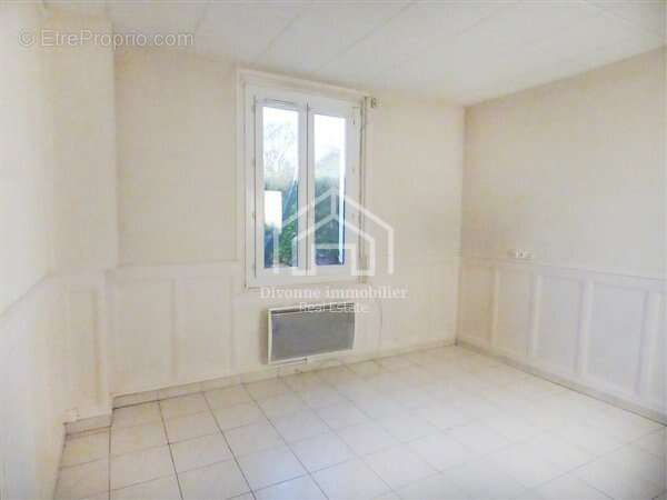 Appartement à CESSY