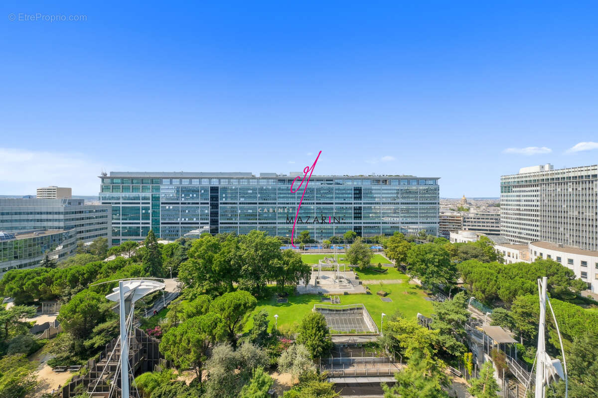 Appartement à PARIS-14E