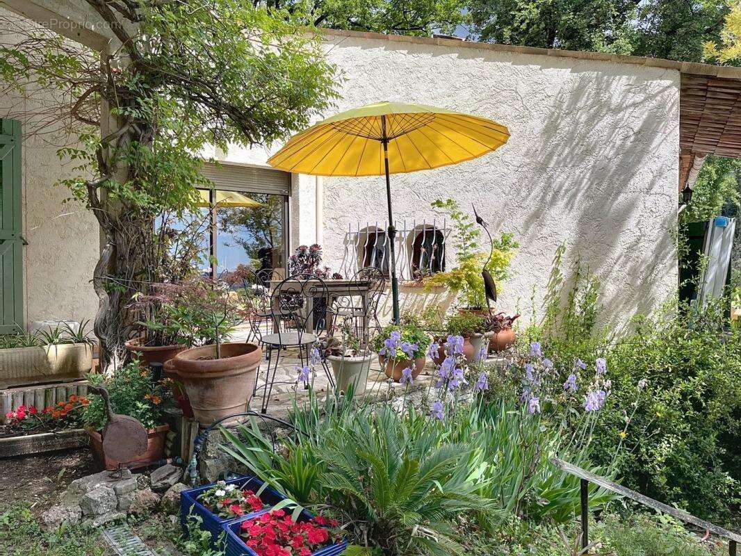 Maison à SPERACEDES