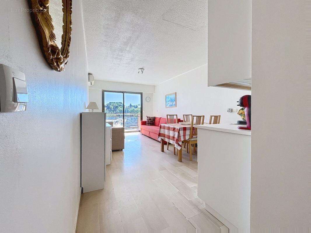 Appartement à MOUGINS