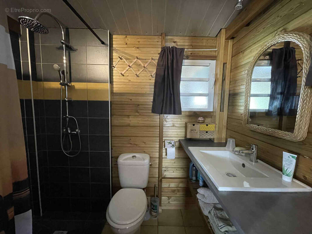 Terrain à LE TAMPON