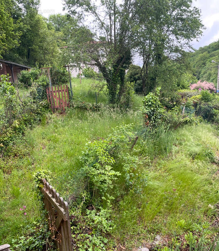 Terrain à LA FOUILLOUSE