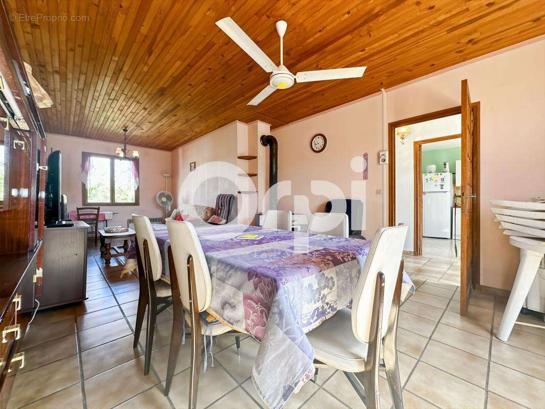 Maison à SAINT-ALBAN-AURIOLLES