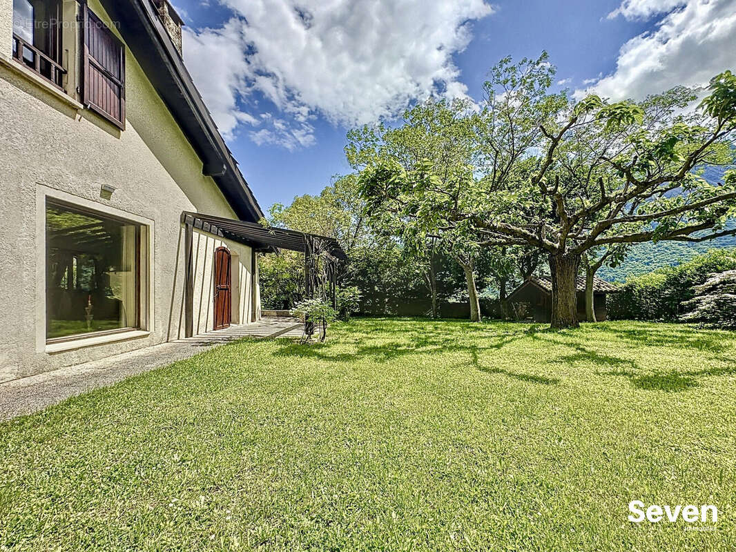 Maison à SAINT-PAUL-DE-VARCES