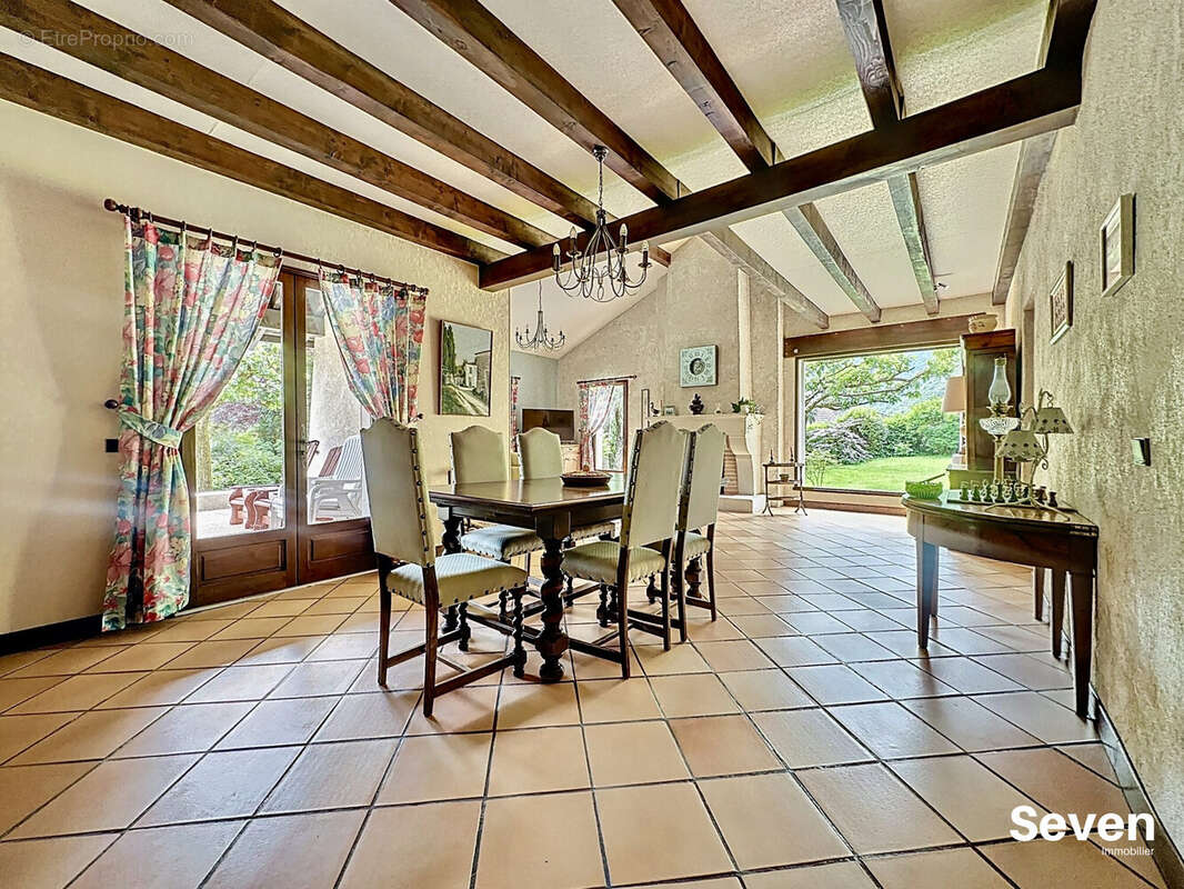 Maison à SAINT-PAUL-DE-VARCES