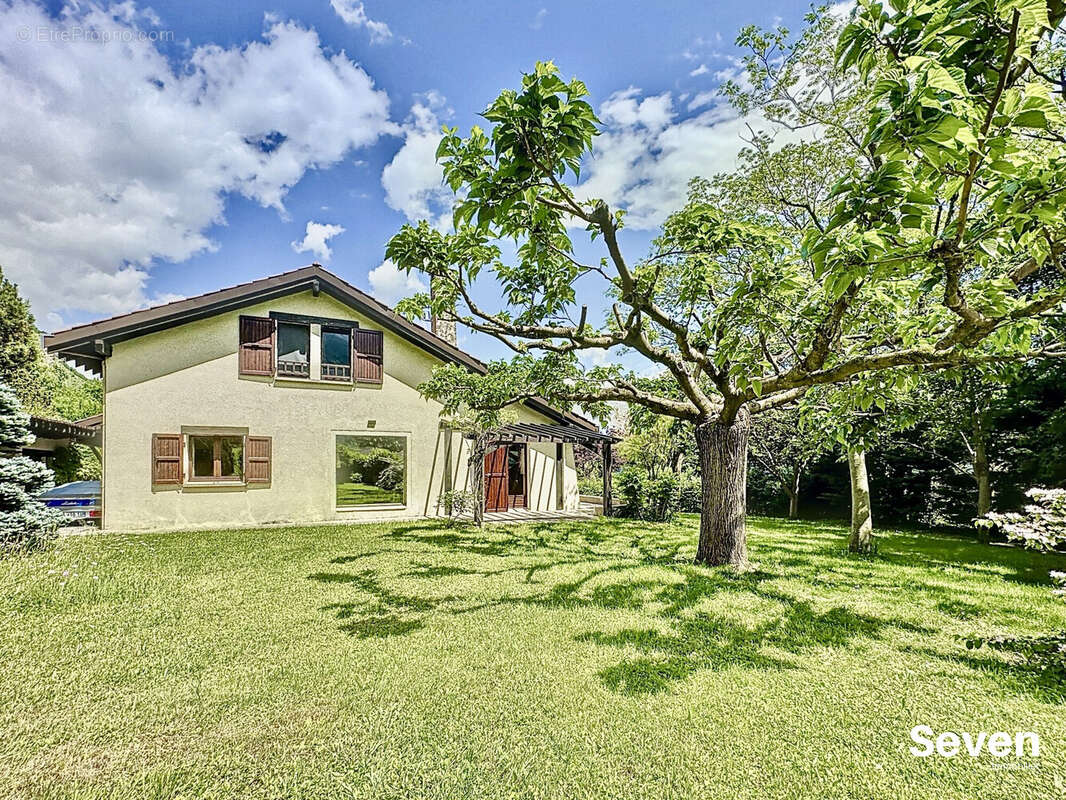 Maison à SAINT-PAUL-DE-VARCES